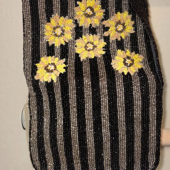 Viral NWT Handmade Beaded Sunflower Shoulder Bag Floral Beaded Purse Made in Ind - Picture 6 of 7